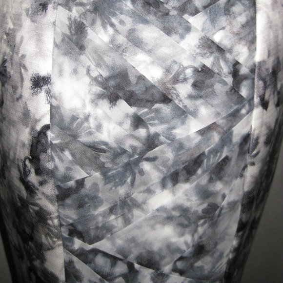 CYNTHIA STEFFE Floral Print Cotton//Silk Dress - Picture 4 of 4